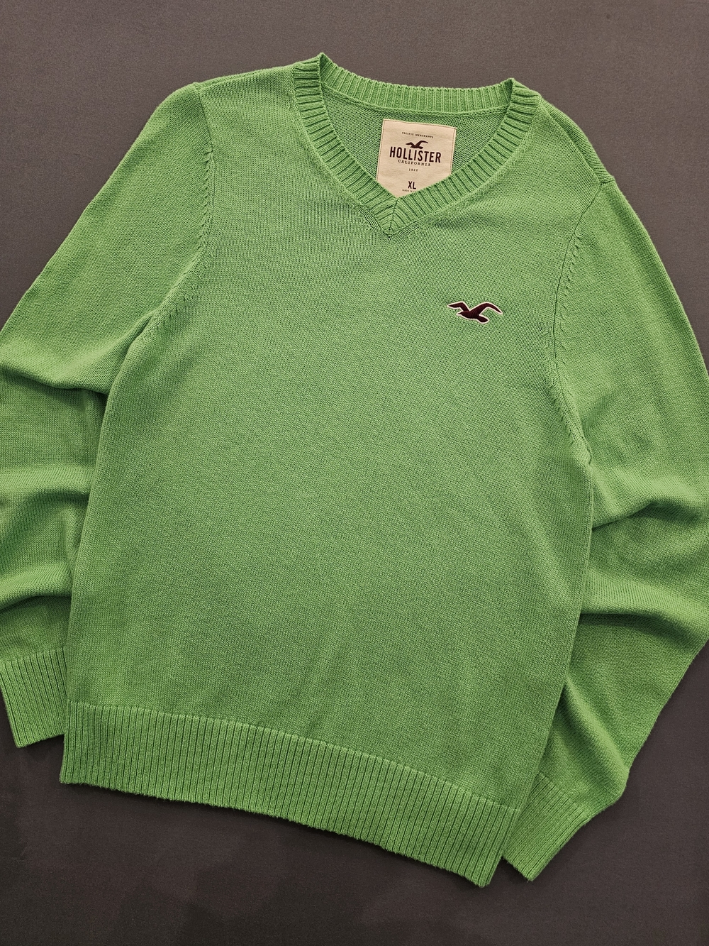 Hollister VTG Y2K Men's Vibrant Lime Green V-Neck Sweater - Size XL - Picture 5 of 5